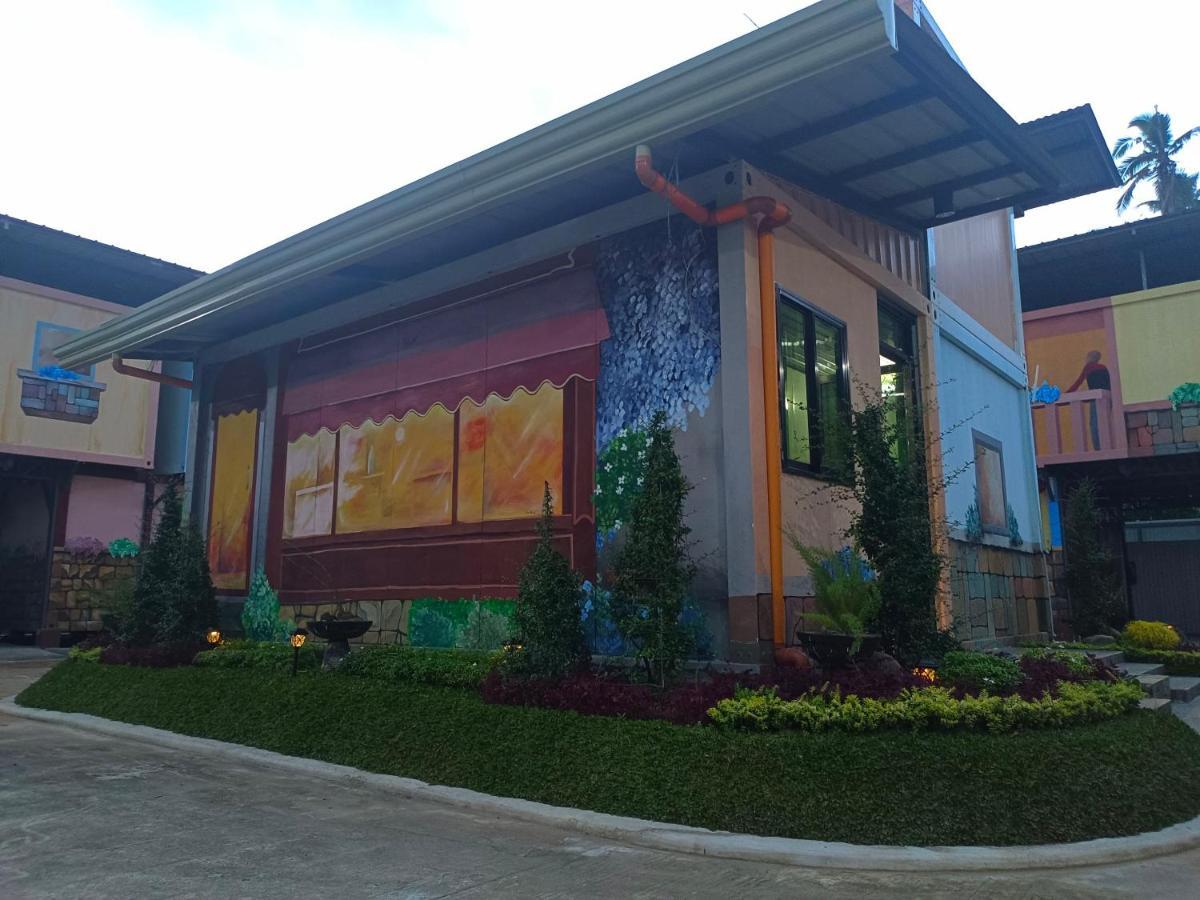 Happy Daze Hotel Tagum Eksteriør billede